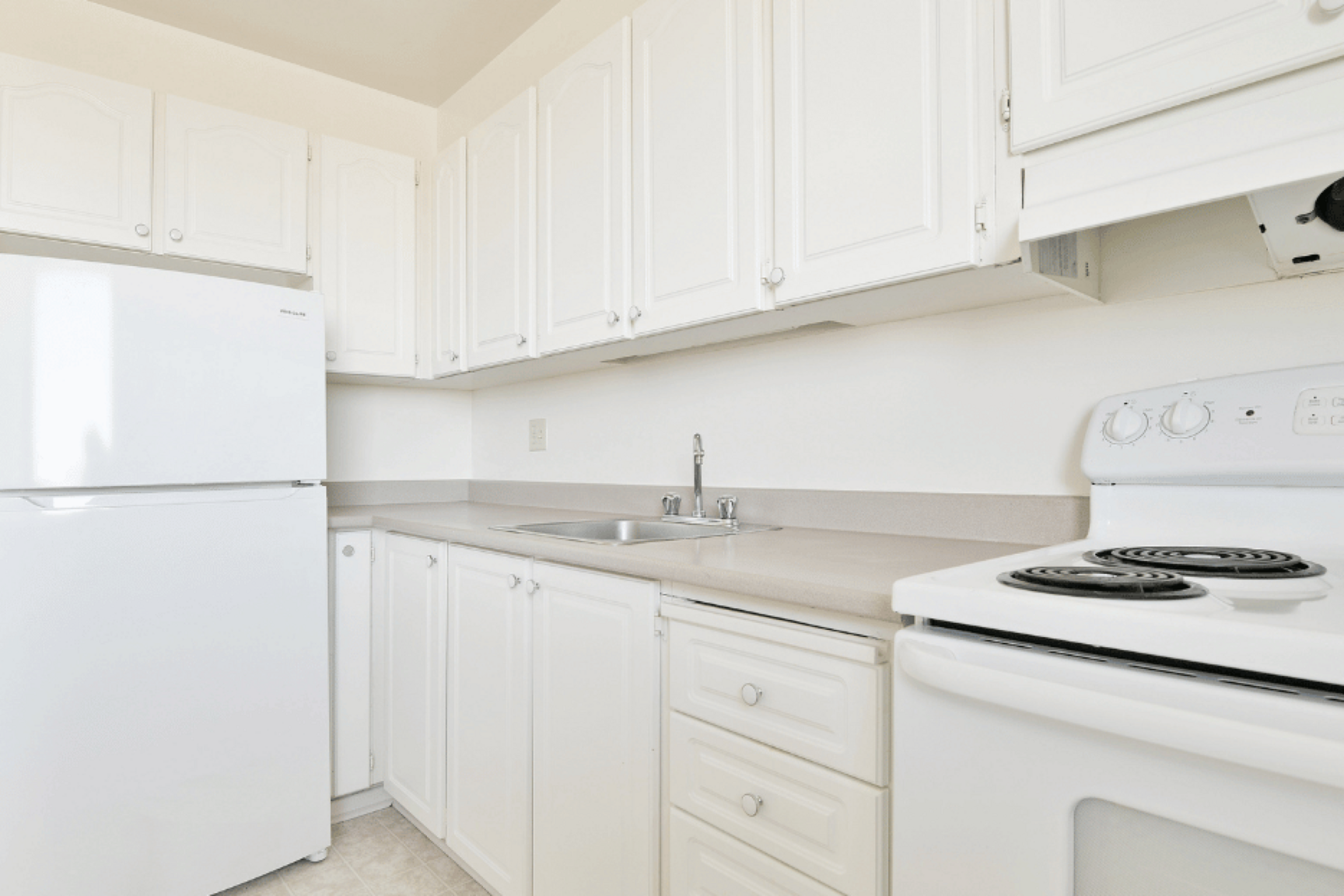 81-30 Eleanor Drive, Ottawa, ON, K2E 7E5 - 3
