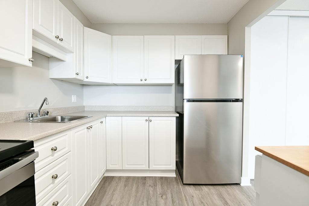 1343 Meadowlands Drive, Ottawa, ON, K2E 7E8 - 10