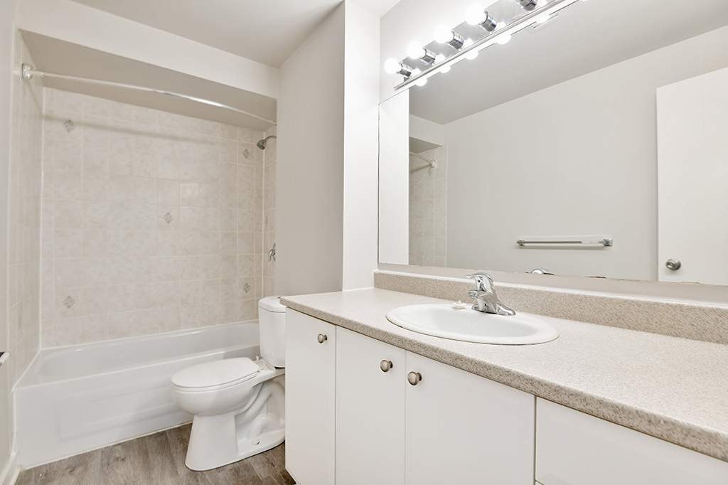 1343 Meadowlands Drive, Ottawa, ON, K2E 7E8 - 13