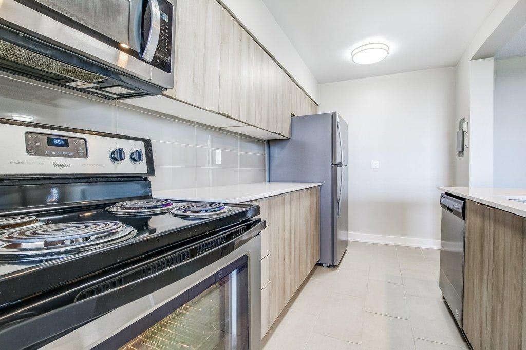 750 York Mills Road, Toronto, ON, M3B 1W9 - 5