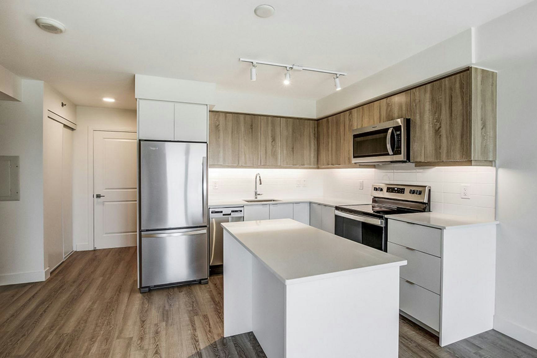 102-620 Martin Grove Road, Toronto, ON, M9R 2L2 - 6