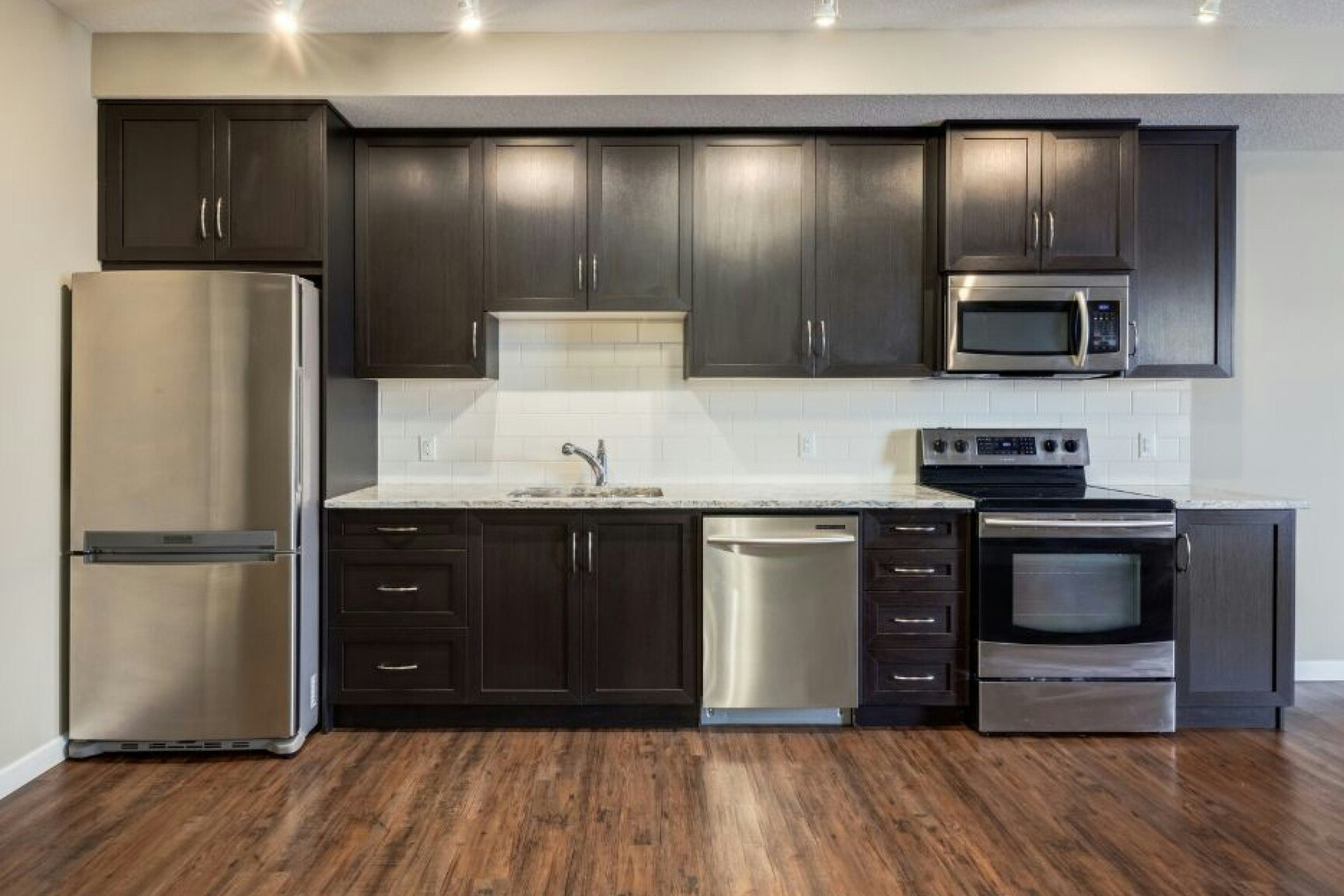 128-200 Quarry Villas SE, Calgary, AB, T2C 4C9 - 2