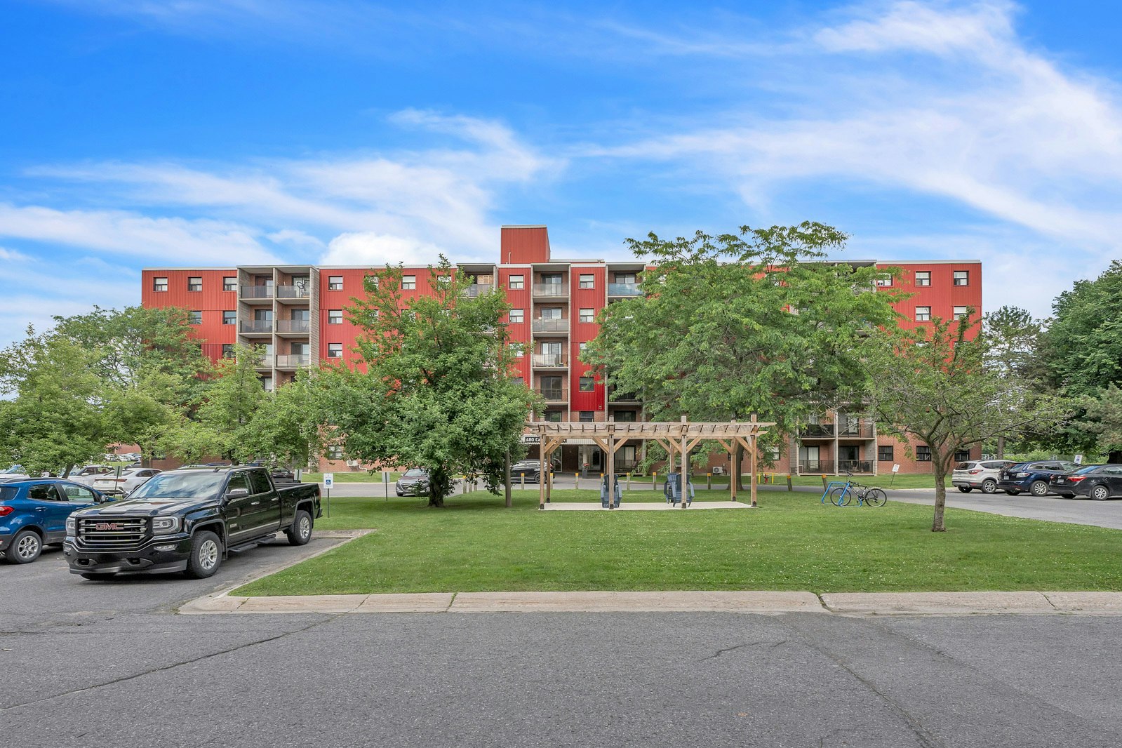 480-110-480 Canatara Court, Kingston, ON, K7M 6G5