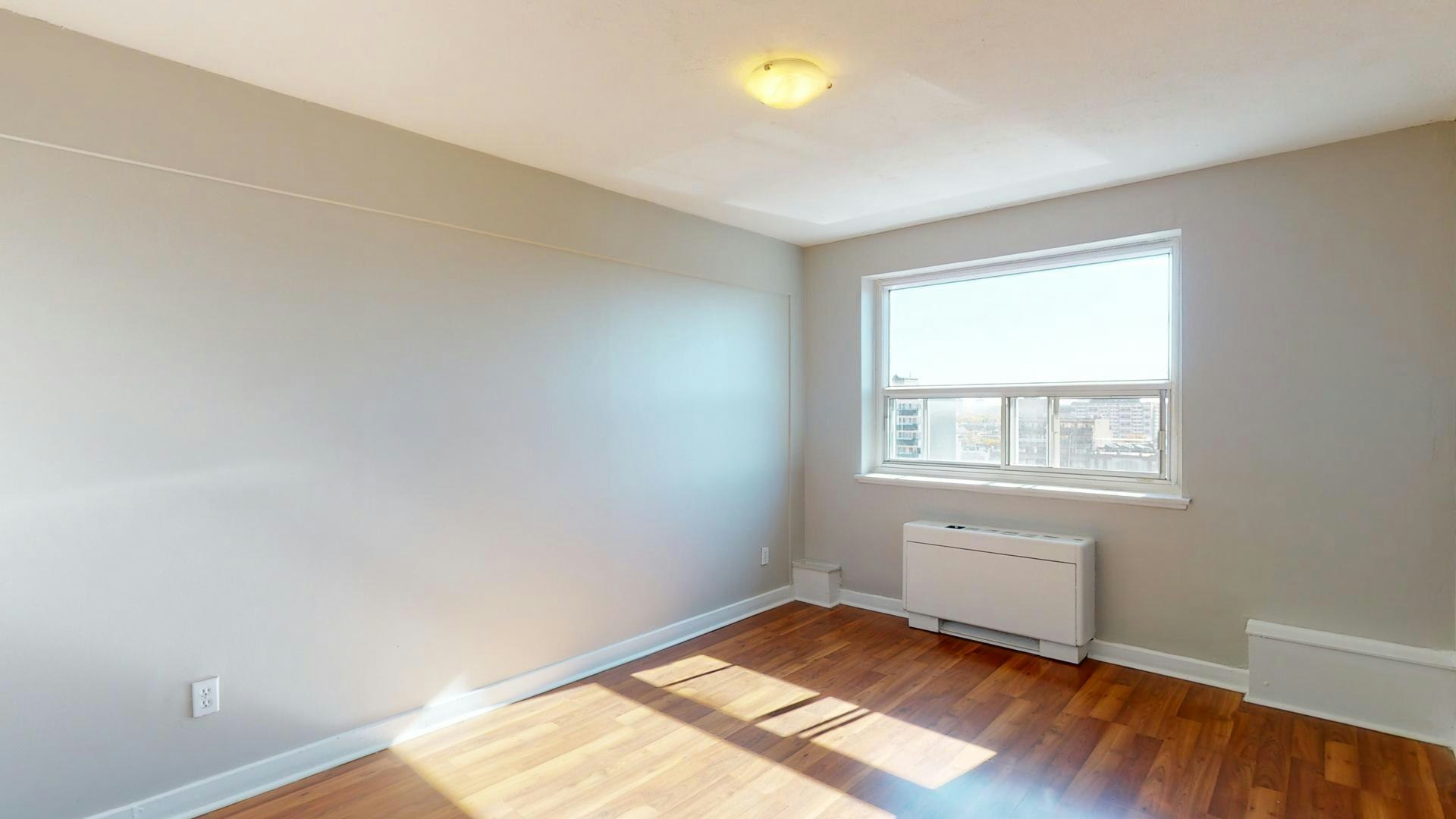 111-335 Cooper Street, Ottawa, ON, K2P 0G6 - 4