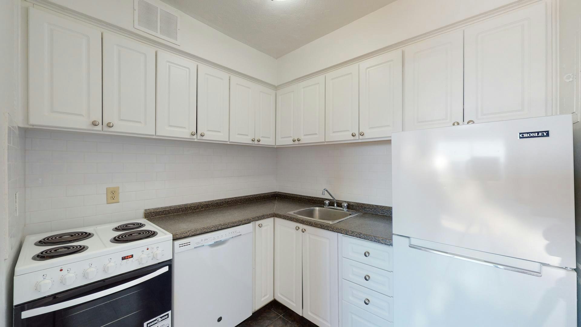 111-335 Cooper Street, Ottawa, ON, K2P 0G6 - 9