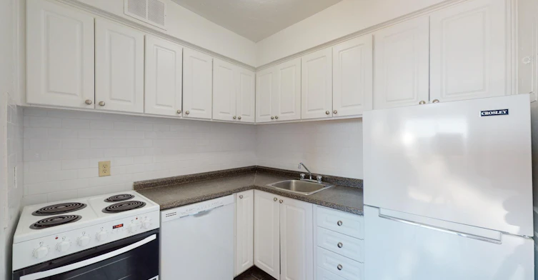 111-335 Cooper Street, Ottawa, ON, K2P 0G6 - 9