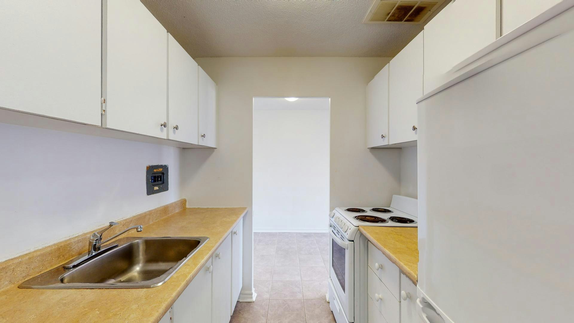 203-360 Frank Street, Ottawa, ON, K2P 0Y2 - 4