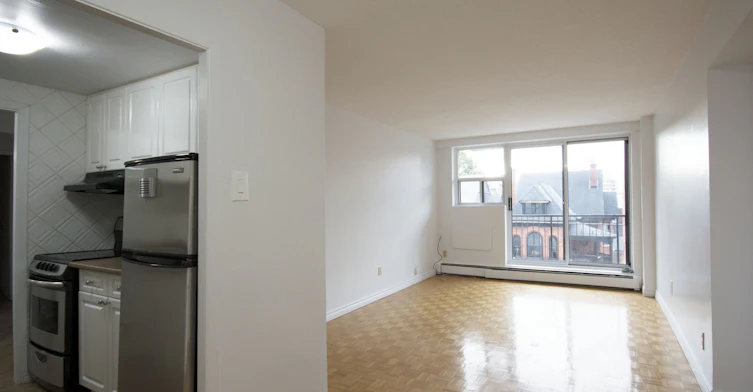 1103-335 Maclaren Street, Ottawa, ON, K2P 0M4 - 2