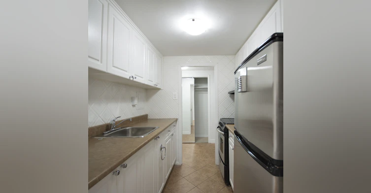 1103-335 Maclaren Street, Ottawa, ON, K2P 0M4 - 3