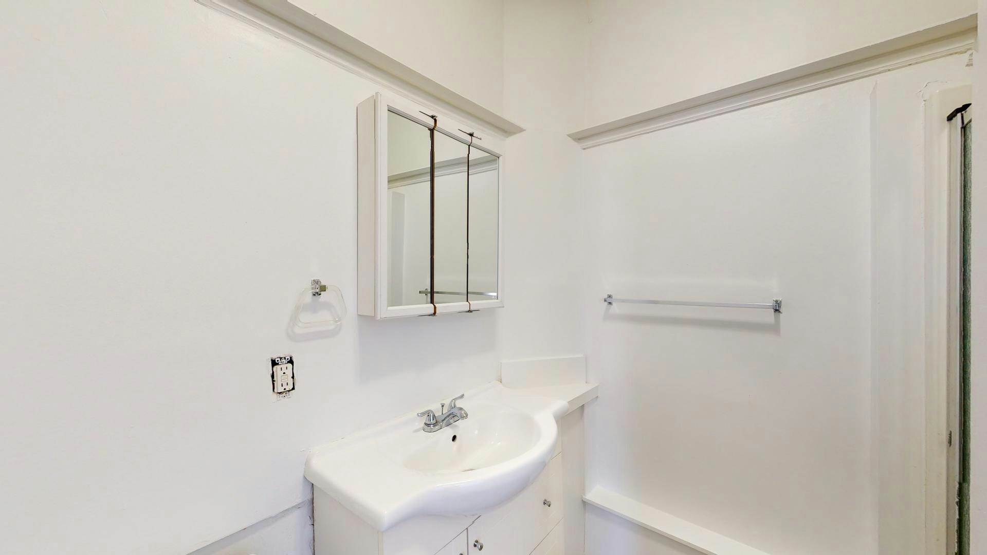 23-384 Maclaren Street, Ottawa, ON, K2P 1X7 - 4