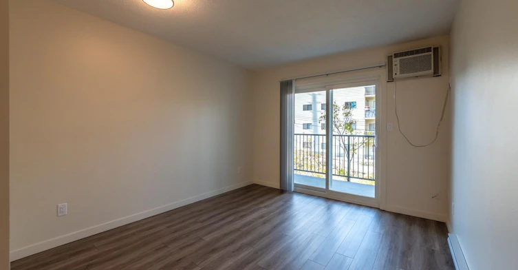 205-973 Forestbrook Drive, Penticton, BC, V2A 2G2 - 2