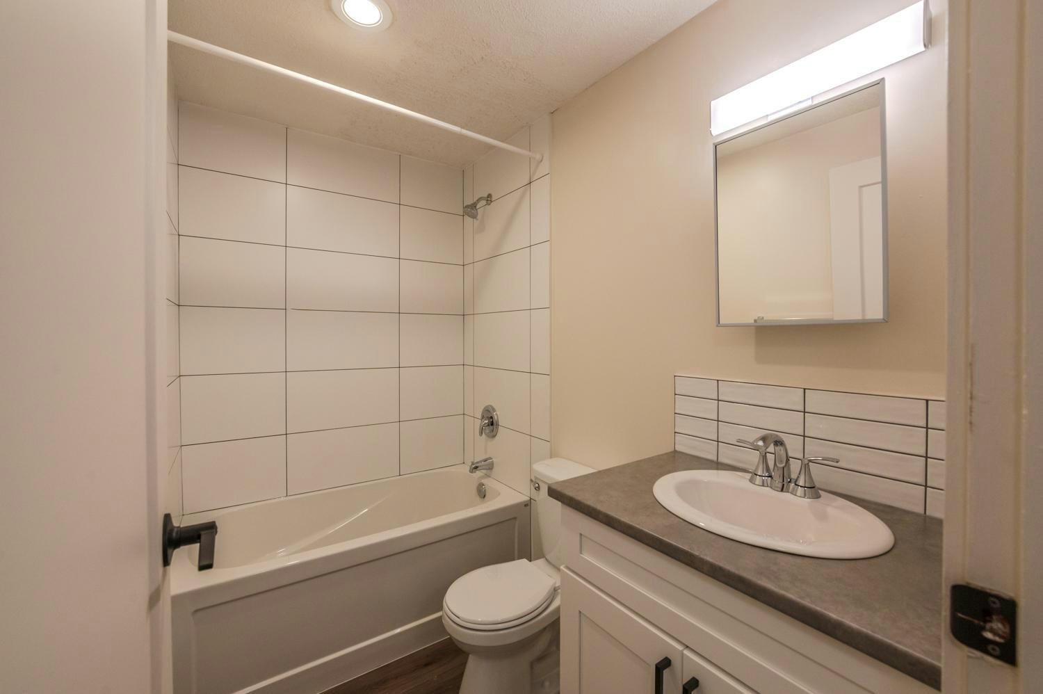 205-973 Forestbrook Drive, Penticton, BC, V2A 2G2 - 9