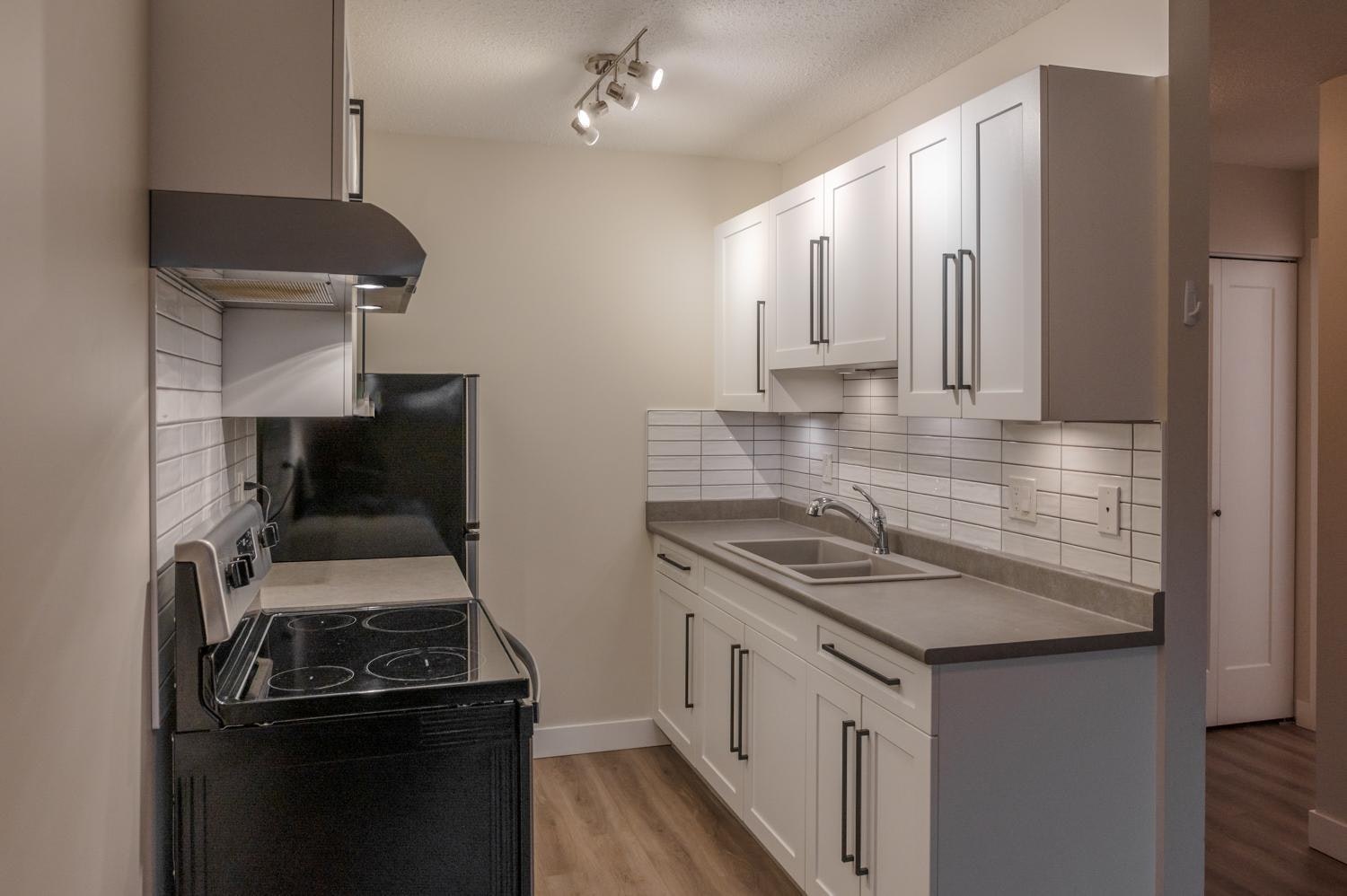 301-165 Edmonton Avenue, Penticton, BC, V2A 2G9 - 8