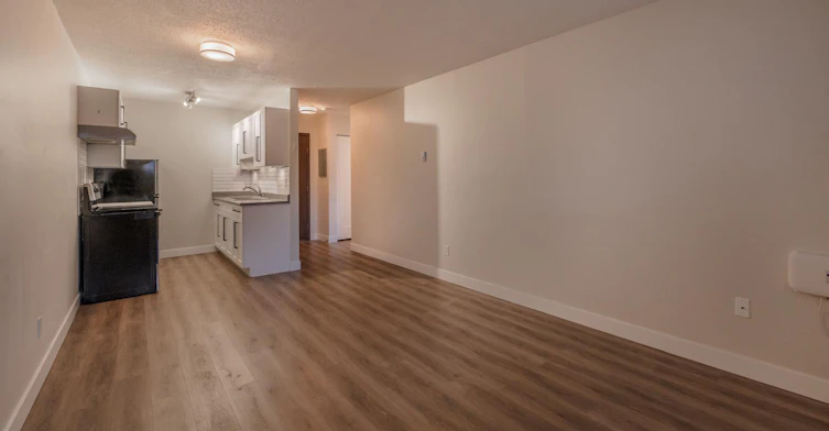 403-165 Edmonton Avenue, Penticton, BC, V2A 2G9 - 8