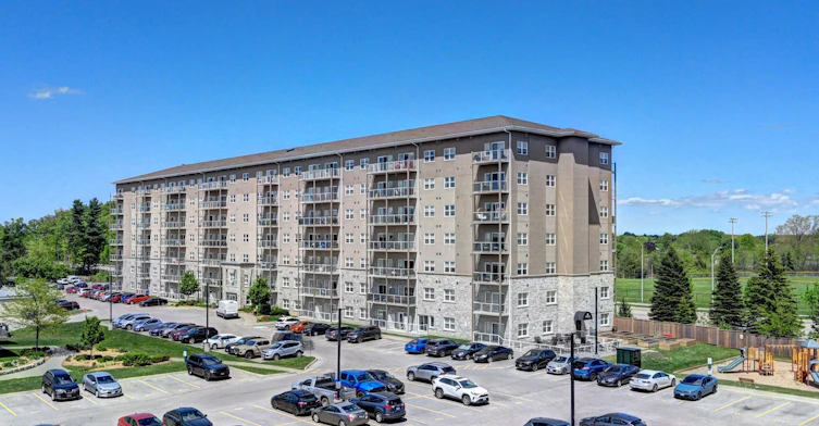 555-513-555 Park Road North, Brantford, ON, N3R 0B4