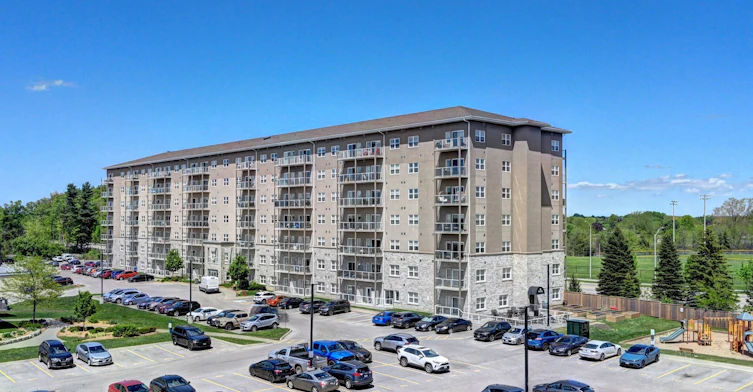 555-717-555 Park Road North, Brantford, ON, N3R 0B4