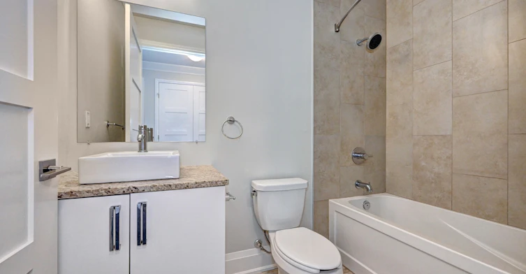 555-717-555 Park Road North, Brantford, ON, N3R 0B4 - 17