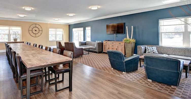555-717-555 Park Road North, Brantford, ON, N3R 0B4 - 7