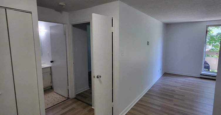 106-2820 Carling Avenue, Ottawa, ON, K2B 7J3 - 6