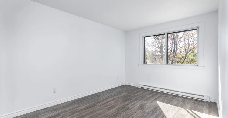 101-6269 Maurice Duplessis Boulevard, Montréal, QC, H1G 1Y7 - 2