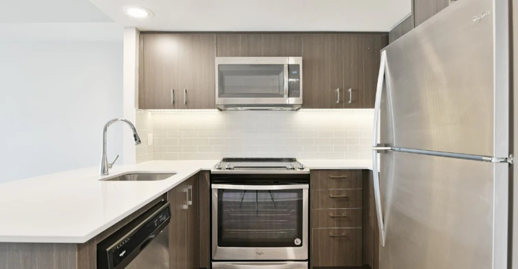 220-185 Lyon Street North, Ottawa, ON, K1R 7Y4 - 3