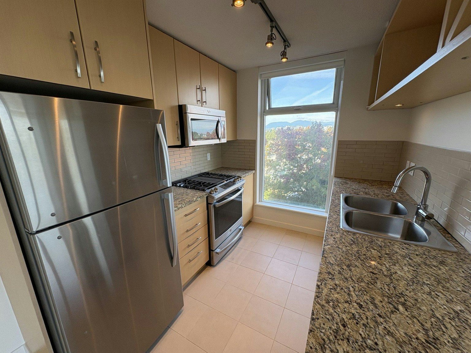 803-5028 Kwantlen Street, Richmond, BC, V6X 4K2 - 2
