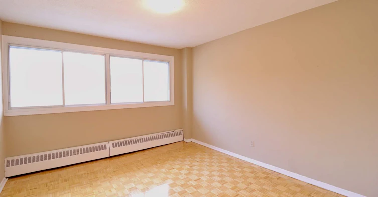 60 Maclaren Street, Ottawa, ON, K2P 0K7 - 4