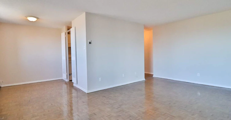 1919 Kilborn Avenue, Ottawa, ON, K1H 6N6 - 2