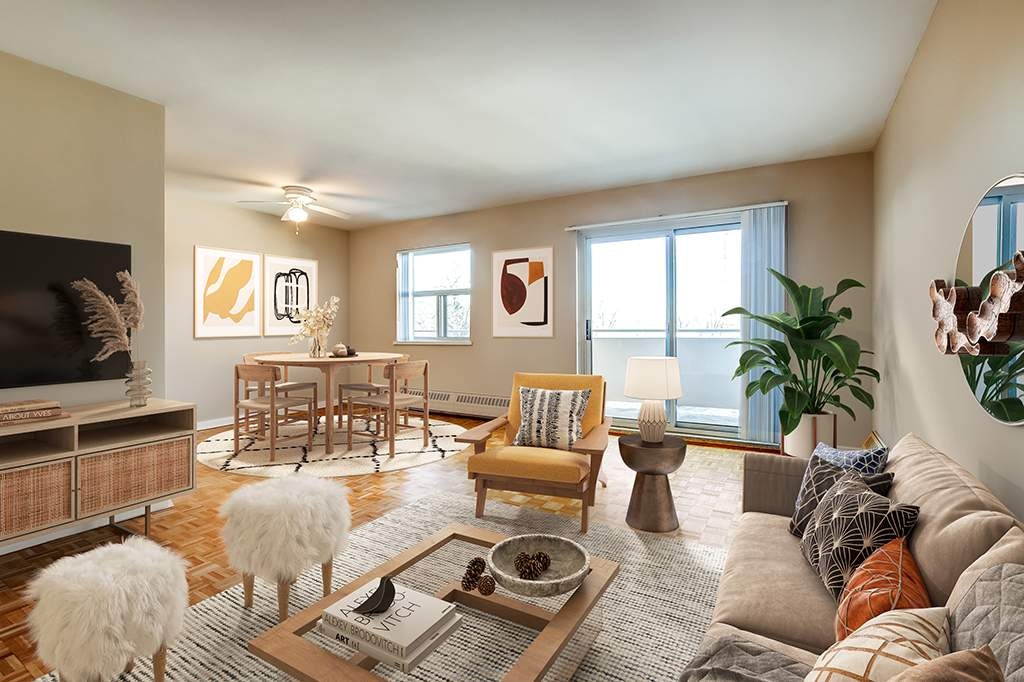37 Lord Seaton Road, Toronto, ON, M2P 1K3 - 2