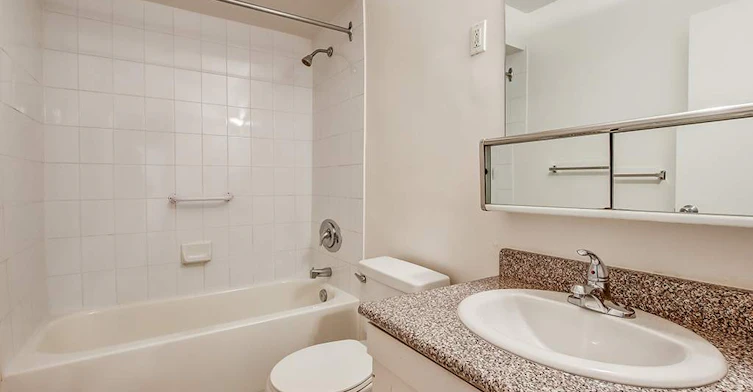37 Lord Seaton Road, Toronto, ON, M2P 1K3 - 8