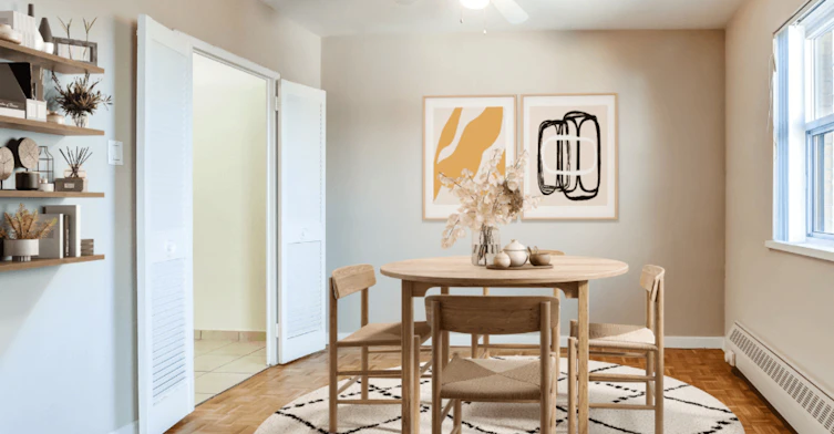 11-37 Lord Seaton Road, Toronto, ON, M2P 1K3 - 2