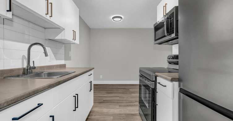 2-201-20119 56th Avenue, Langley, BC, V3A 3Y3 - 2