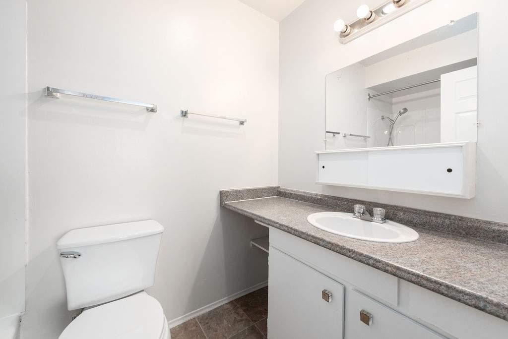 2-314-20119 56th Avenue, Langley, BC, V3A 3Y3 - 8