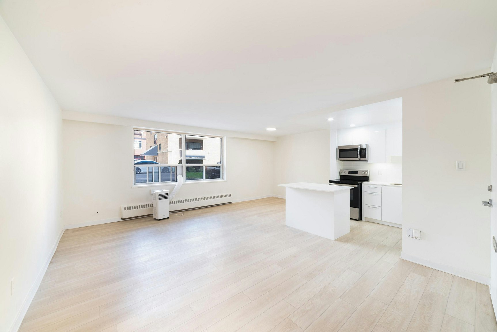 0406-1015  Orchard, Mississauga, ON, L5E 2N8 - 2