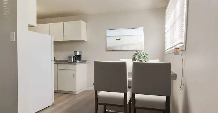 102-12430 82 Street NW, Edmonton, AB, T5B 2X4 - 3