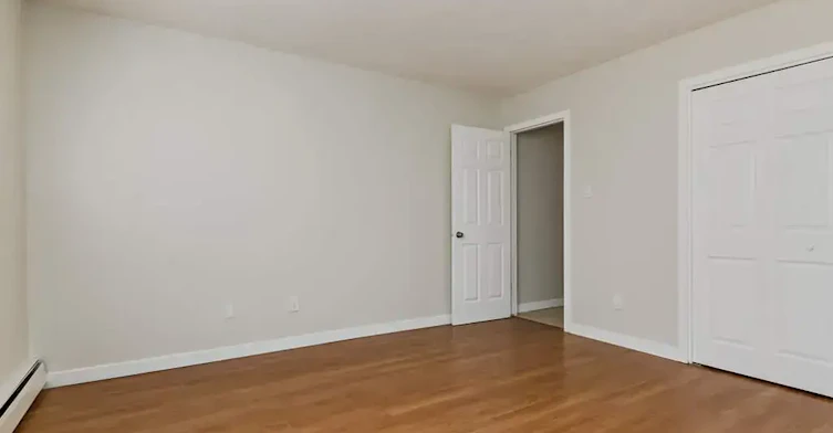 301-12430 82 Street NW, Edmonton, AB, T5B 2X4 - 15