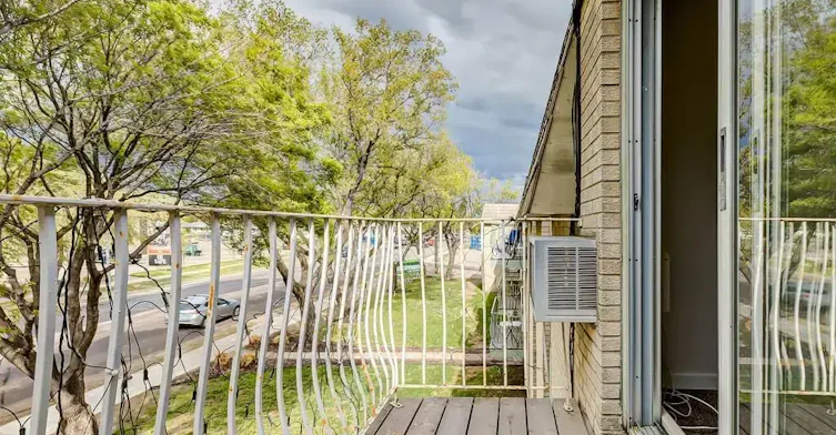 12-1621 33 Street W, Saskatoon, SK, S7L 5L5 - 8