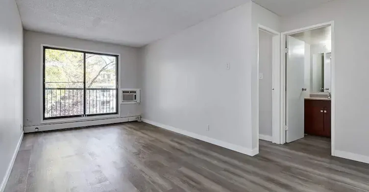 19-125 Avenue O S, Saskatoon, SK, S7M 2R4 - 8