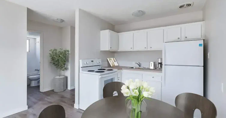 6-125 Avenue O S, Saskatoon, SK, S7M 2R4 - 2