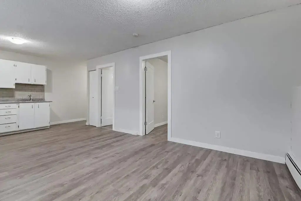 301-110 25 Street W, Saskatoon, SK, S7L 0C1 - 11