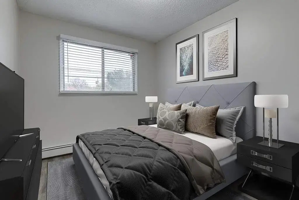 301-110 25 Street W, Saskatoon, SK, S7L 0C1 - 4