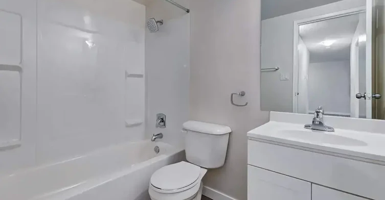 301-110 25 Street W, Saskatoon, SK, S7L 0C1 - 6