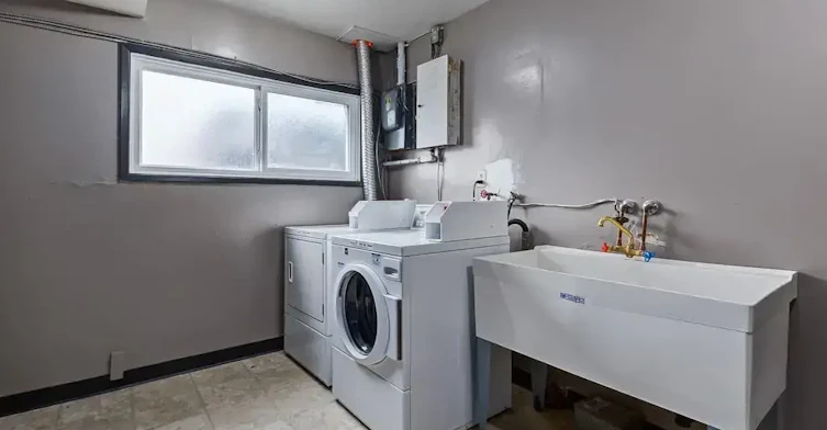 3-2413 7th Street E, Saskatoon, SK, S7H 1A4 - 5