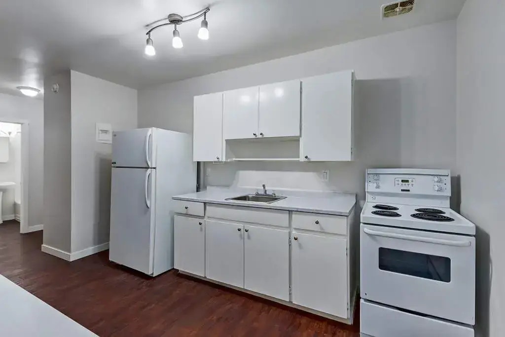 5-2413 7th Street E, Saskatoon, SK, S7H 1A4 - 3