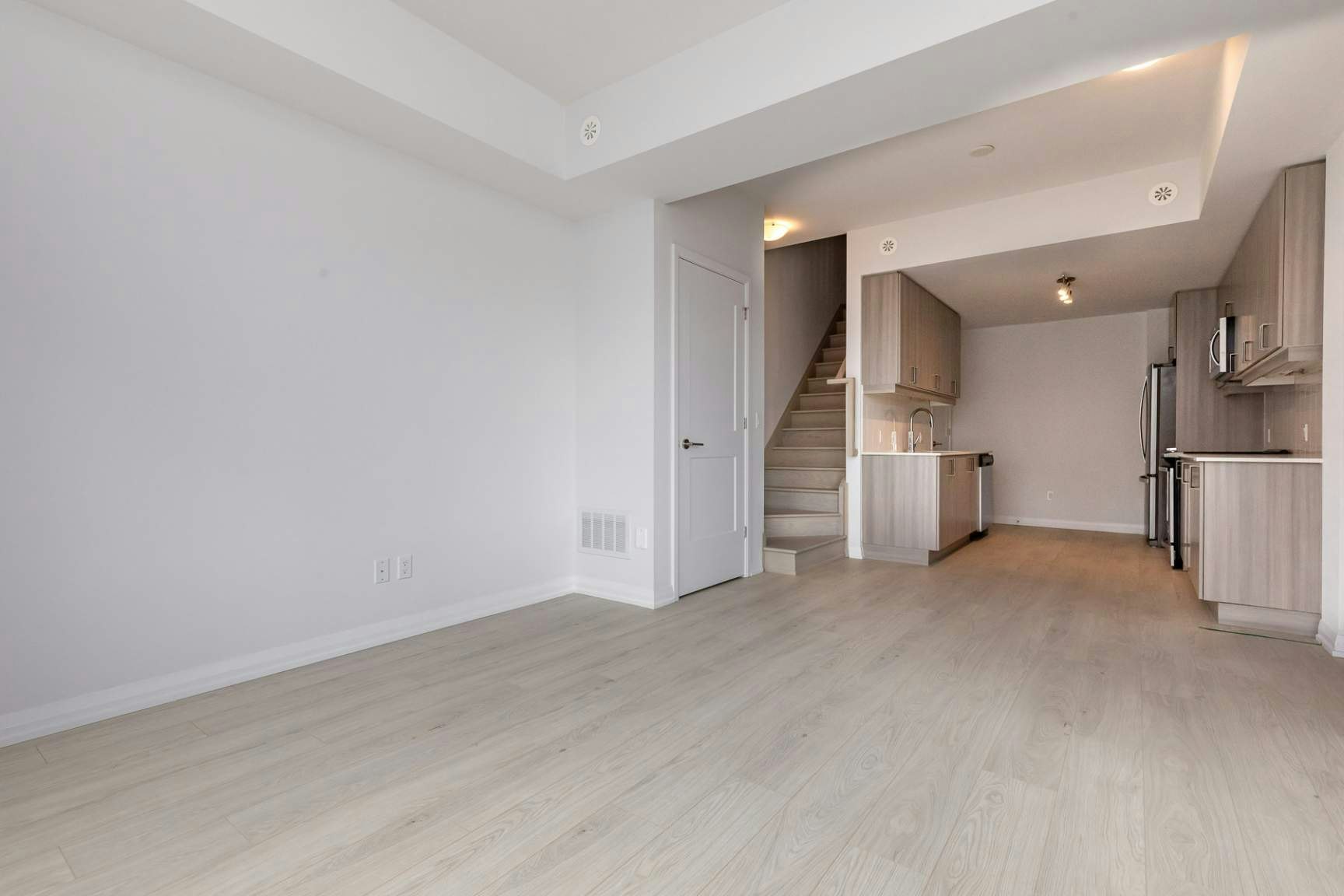Block E- Townhouse 53-7895 Jane Street, Vaughan, ON, L4K 2M7 - 2