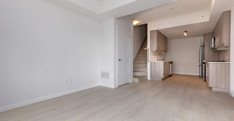 Block E- Townhouse 53-7895 Jane Street, Vaughan, ON, L4K 2M7 - 2