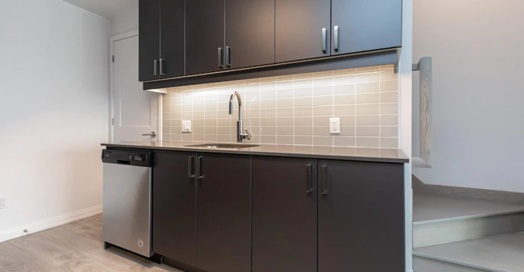 Block B- Townhouse 7-7895 Jane Street, Vaughan, ON, L4K 2M7 - 2