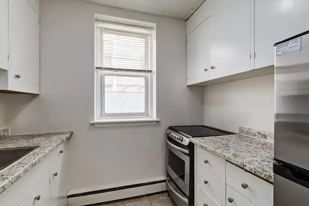 105-327 11th Street E, Saskatoon, SK, S7N 0E5 - 3