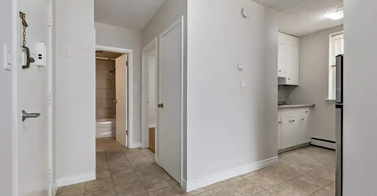 105-327 11th Street E, Saskatoon, SK, S7N 0E5 - 5