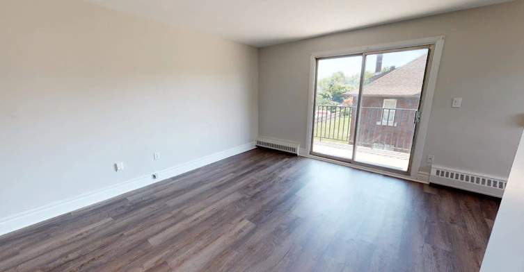 1475 Riverside Drive W, Windsor, ON, N9B 1A3 - 5